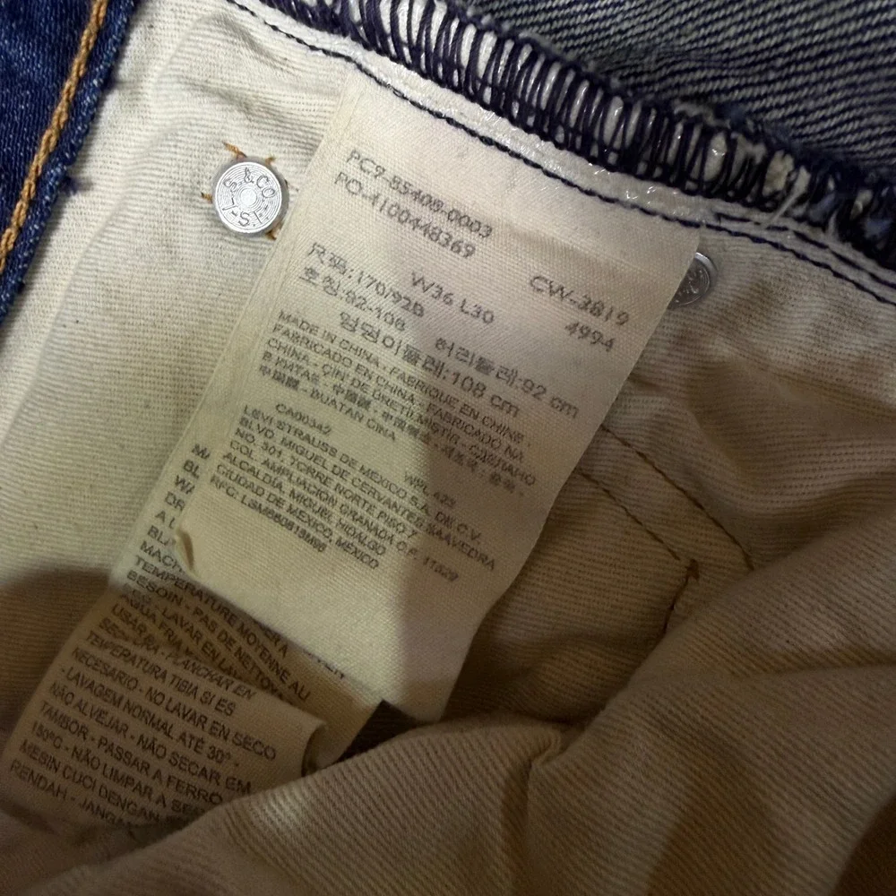 Levis 502 Taper Fit Mens Jeans Blue Medium Wash Denim W36 L30 85408-0003